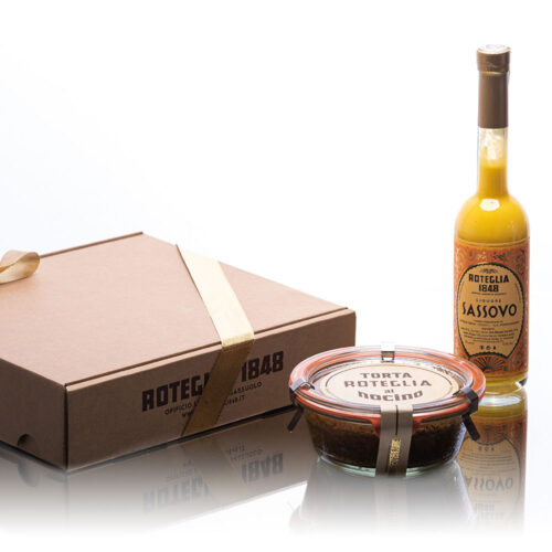 Confezione-regalo-Roteglia-1848-Sassovo-Torta-al-Nocino